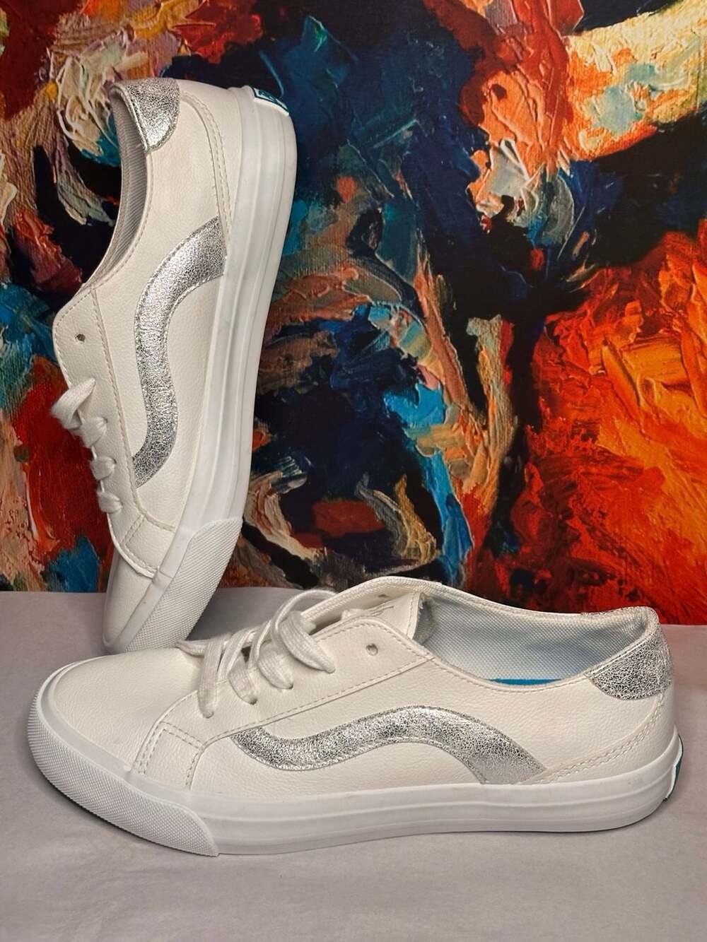 Blowfish Malibu Vice White Ella Silver Wave Low Top Sneakers Size 8 - Picture 4 of 6